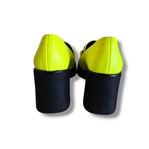 CALL IT SPRING Women's Noella Bright Green Chain Accent Vegan Platform Loafers - Picture 6 of 16